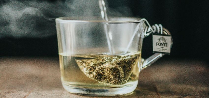 ग्रीन-टी-के-नुकसान- Side Effects of Green Tea