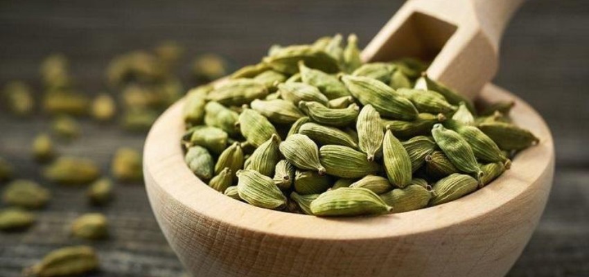 Cardamom (Elaichi)