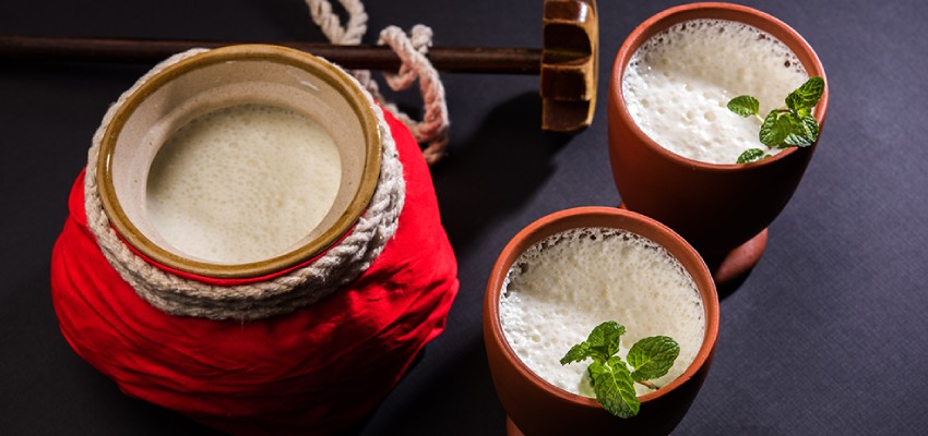 Drinking lassi in summers and its perks